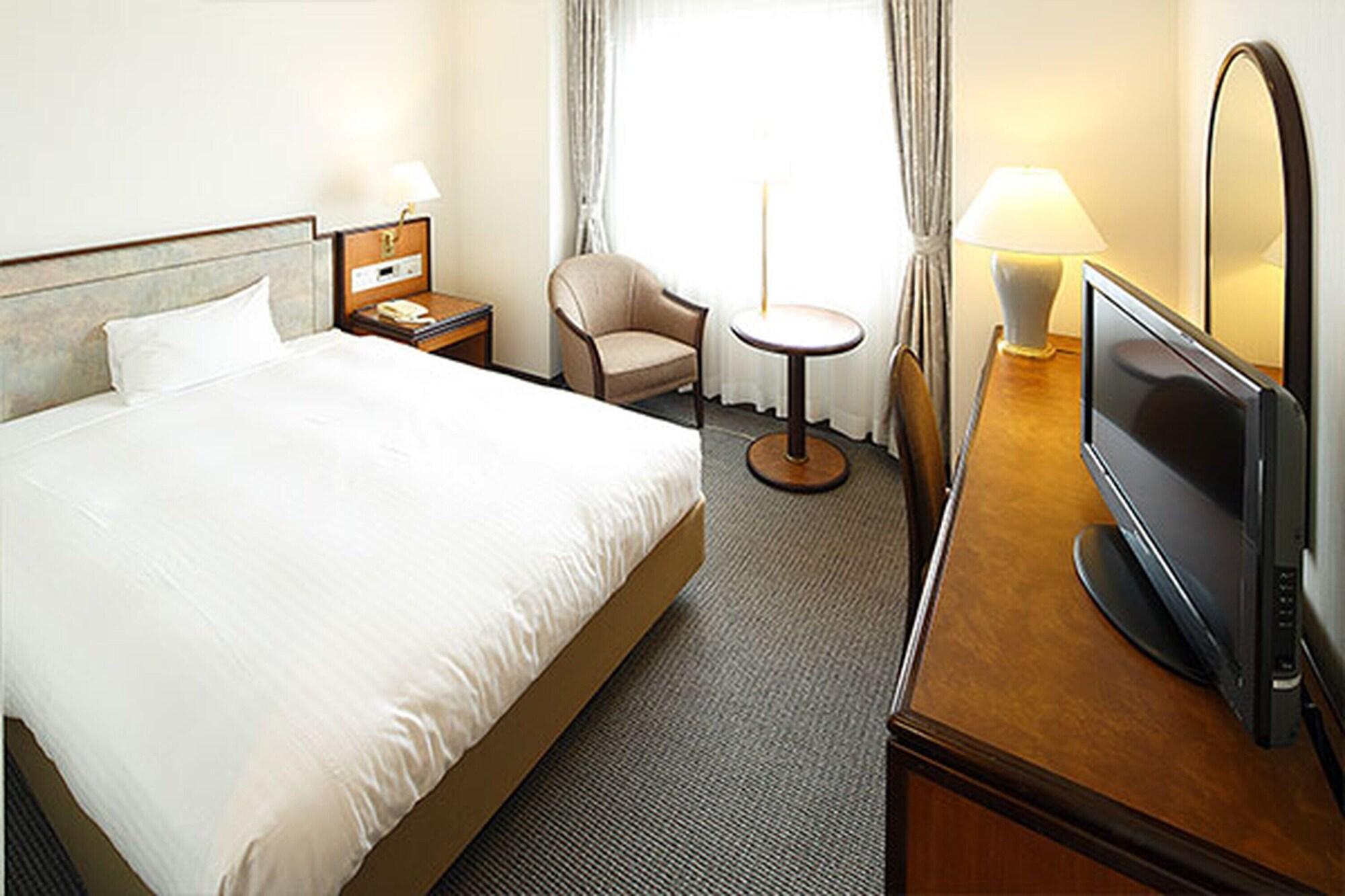 Hotel New Omi Omihachiman Exteriör bild