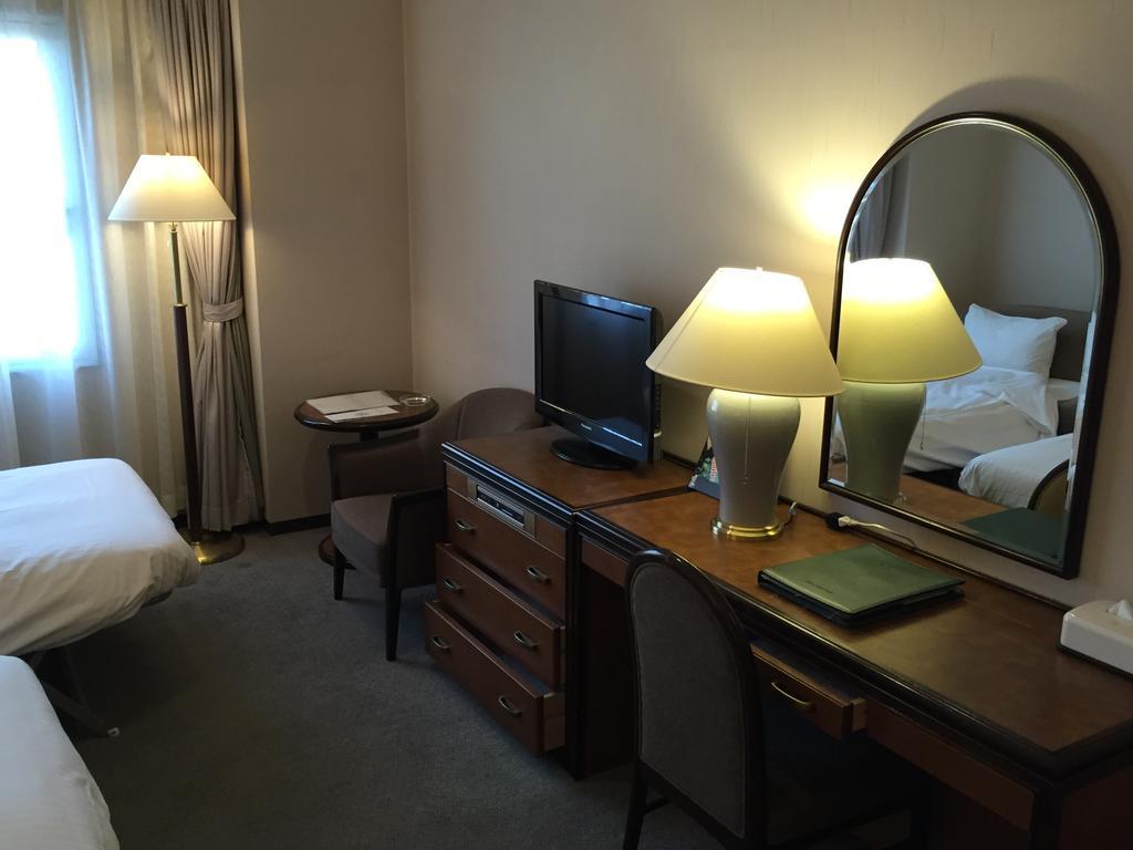 Hotel New Omi Omihachiman Rum bild
