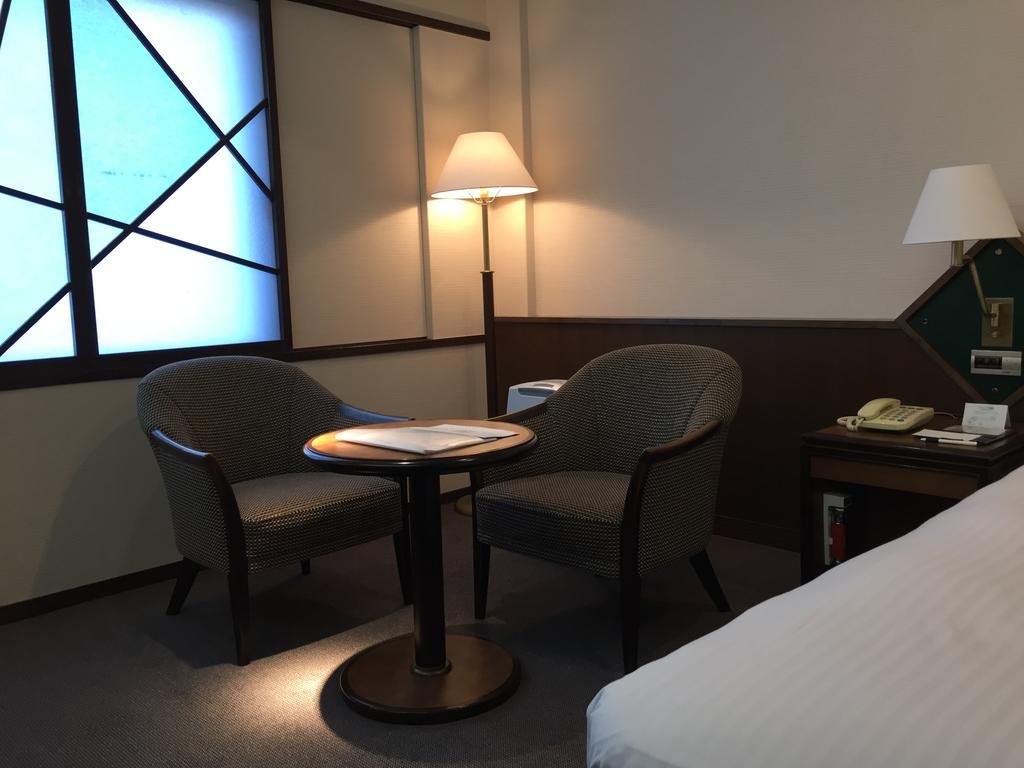 Hotel New Omi Omihachiman Rum bild