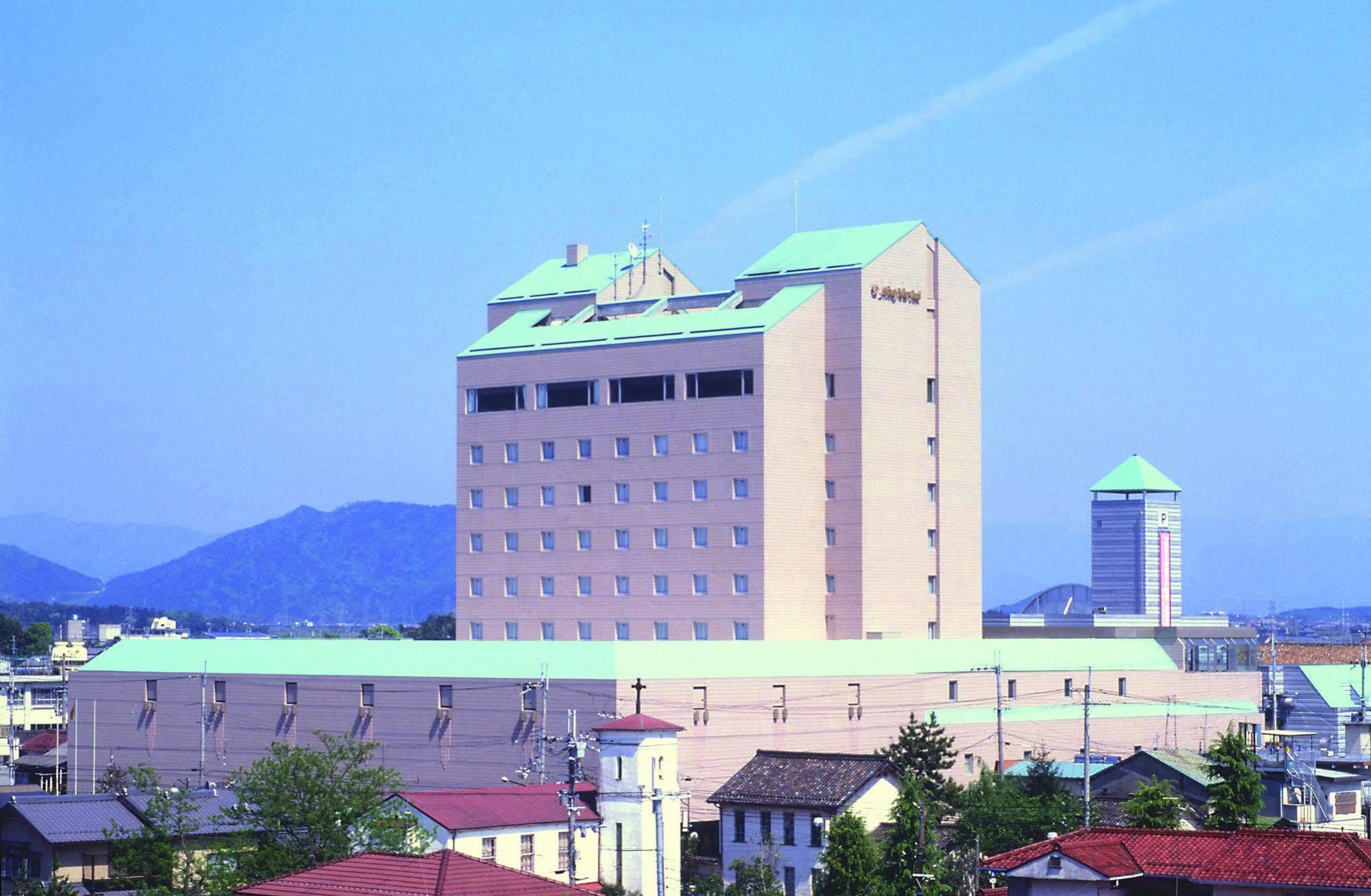 Hotel New Omi Omihachiman Exteriör bild
